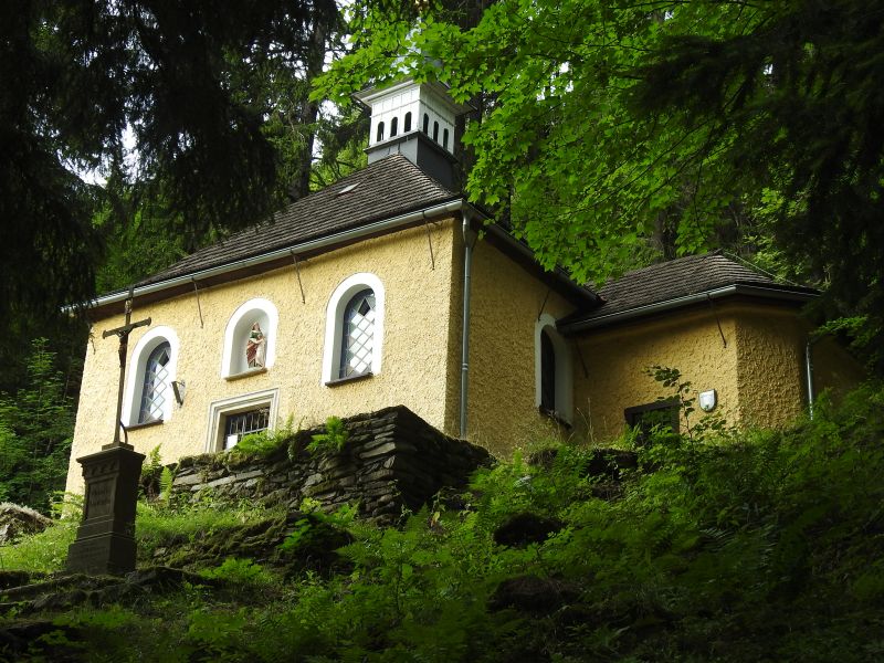 Kaple sv. Anny na Staré hoře v Krkonoších